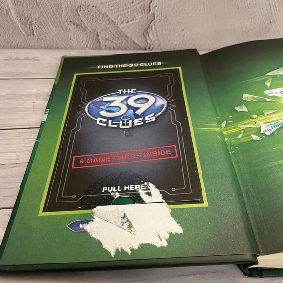 5 for $15📕One False Note (The 39 Clues, Book 2) Kids Book (SKU: 296MI) - Picture 4 of 6